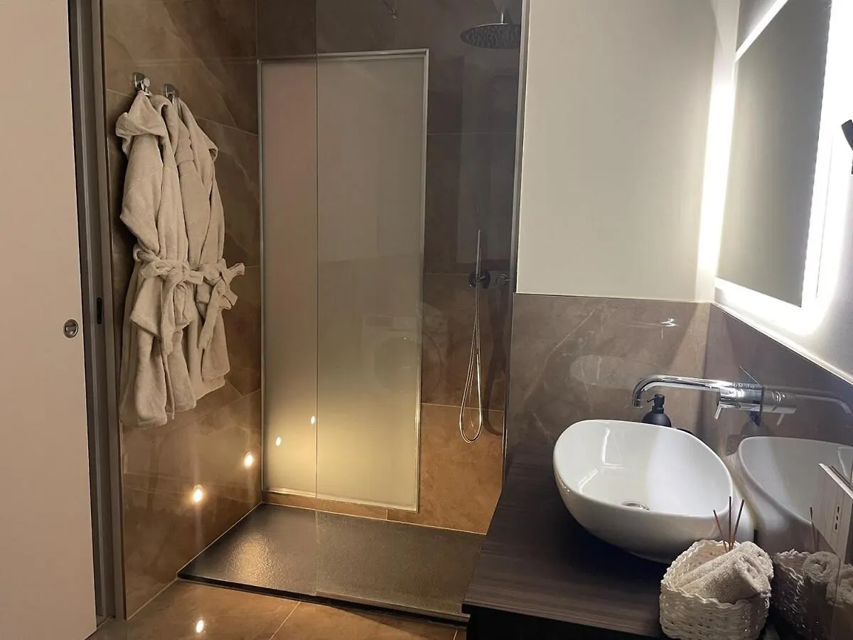 Appartamento San Babila Prestigiosa Suite Milano Italia